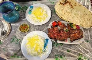 رستوران پاییزان