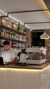 حامی کافه | Hami Cafe