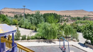 دریاچه سمیرم (کامپتن)