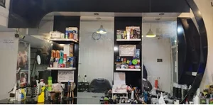 آرایشگاه آقای خاص
