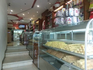 شیرینی و قنادی نازگل