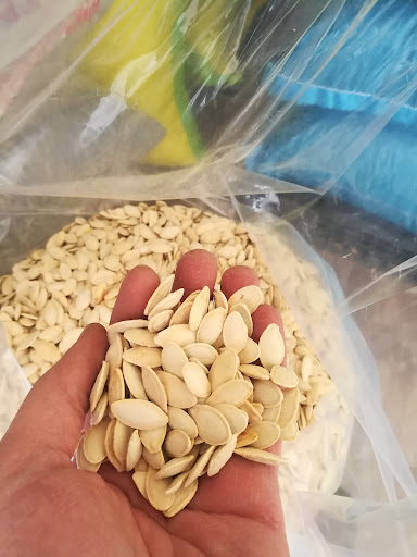 تخمه ،خرما و خشکبار چوپانی