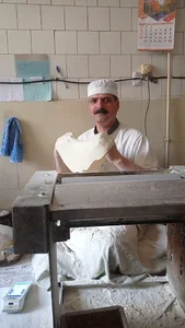 نان لواش دستی خراسانی 2