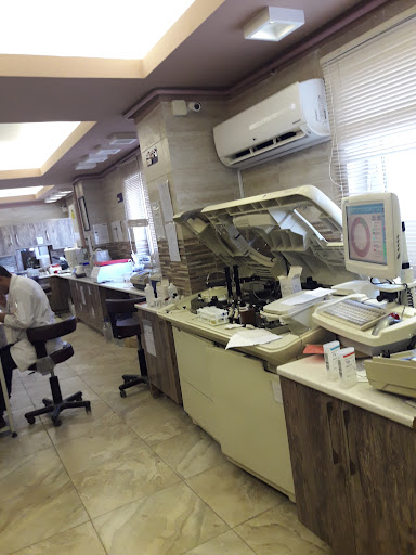 آزمایشگاه پاتوبیولوژی مرکزی - دکتر امین زارع
