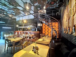 Gold coffeeshop