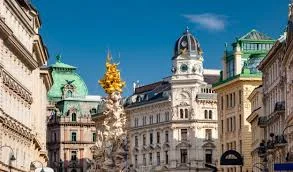 Discover Vienna with our Travel Guide - KLM RS