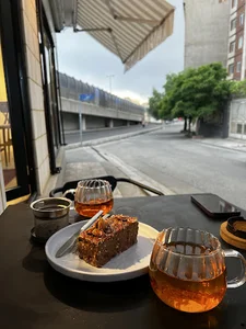 کافه زویی cafe zoey