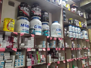 داروخانه شبانه روزی دکتر سنگ