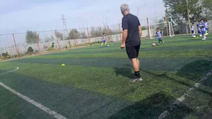 مربی فوتبال ومدیر باشگاه آبی پوشان مهر 2