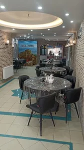 رستوران آبی بی