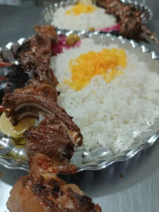 چلوکبابی خان دایی