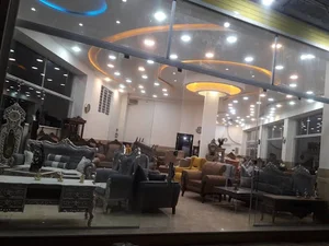مبل مهربین