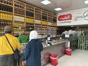 زیتون حاج صفری و پسران اصل