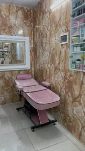 سالن خدمات تخصصی ناخن صورتی_pink nail