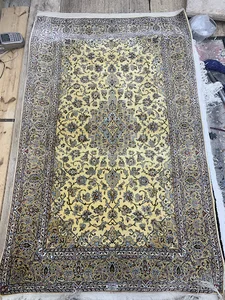 Faez' Antique Carpet | گالری فرش فايض
