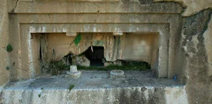 گور دخمه دکان داوود