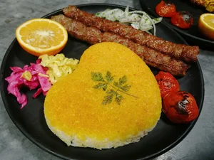 کافه رستوران رایکا