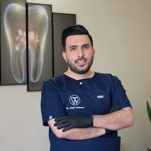 مطب دندانپزشکی دکتر توحید آزادنژاد(جراح _دندانپزشک)