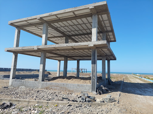زمین شاکری