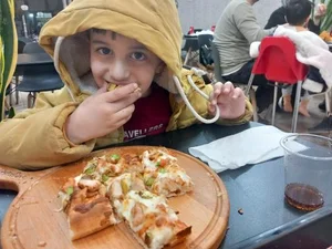 مرغ کنتاکی مرند 2