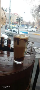 کافه بلوط