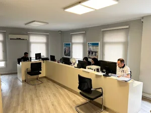 شرکت خدمات مسافرتی آتا ۲۰۰۰