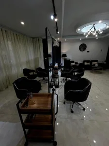 مرکز تخصصی رنگ و کراتین زهرا معصومی
