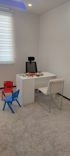 کاردرمانی و گفتاردرمانی یارا اسلامشهر