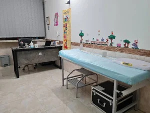 مطب دکتر نفیسه برهانی متخصص نوزادان و کودکان