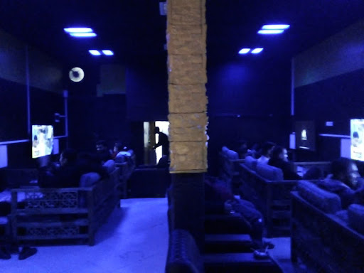کافه گیم ۱۶