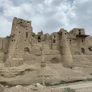 قلعه ایزدخواست