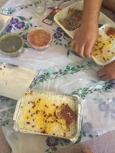 رستوران ریخته گرزاده