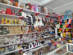 خرازی و گالری گل مریم 2