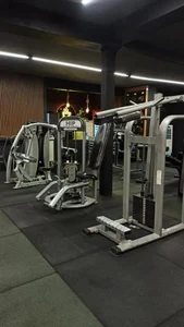 باشگاه بدنسازی کسری 5