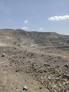معدن سنگ آهن آراد انفال سنگان