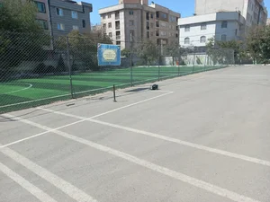زمین فوتبال دبیرستان شهید مجتهدی