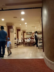 رستوران پسران کریم 3