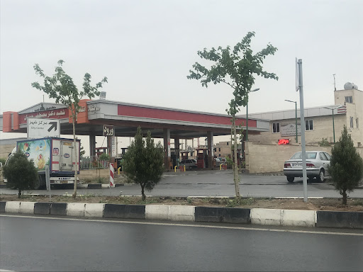 پمپ بنزین چمران