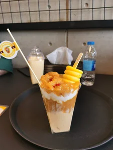 بستنی و دسر آقای انبه