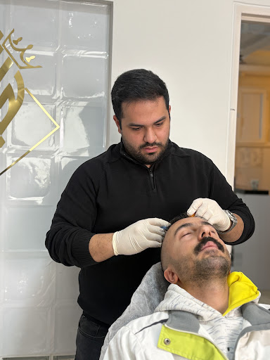 دکتر شایان خواجه زاده