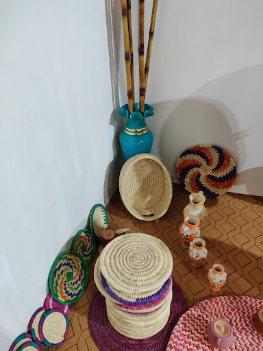 خانه حصیر آب پخش