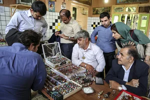 قهوه خانه برادران امانی