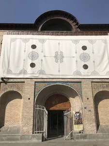 باب عالی (ورودی شرقی)