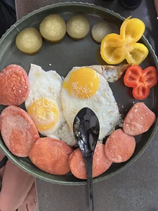 کافه بهار