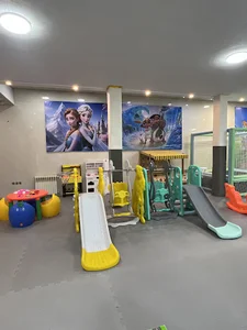 خانه بازی دنیس