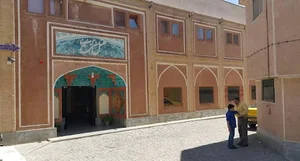 هتل سنتی ابن سينا
