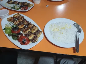 ڕێستوران حاتم