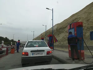 پمپ بنزین