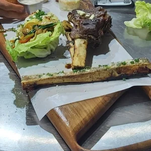 ایوان 5