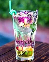 راز سبز پاکسازی و لاغری با دمنوش نیوشا